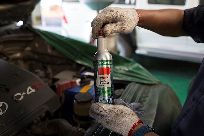 [ตามติด4ล้อ] วันนี้มาทำความรู้จัก “Castrol Engine Shampoo” ตัวช่วยทำ ...
