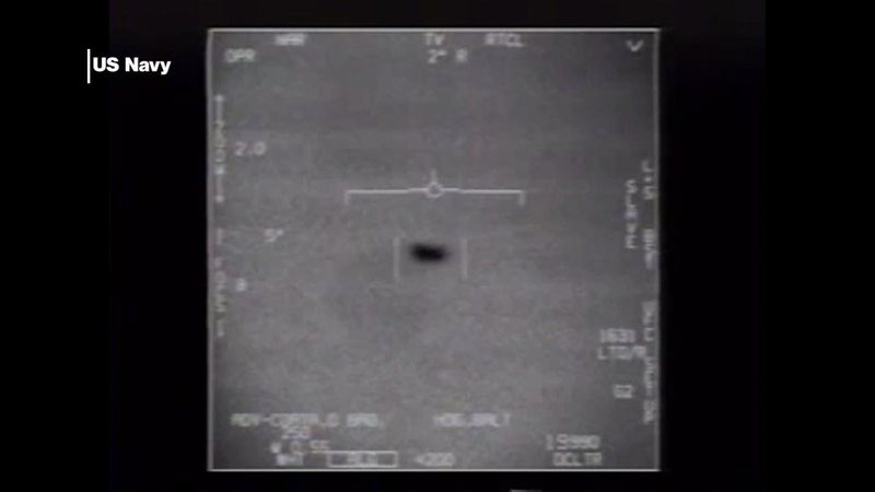 Pentagon declassifies Navy ‘UFO’ videos (VIDEO 1/3)