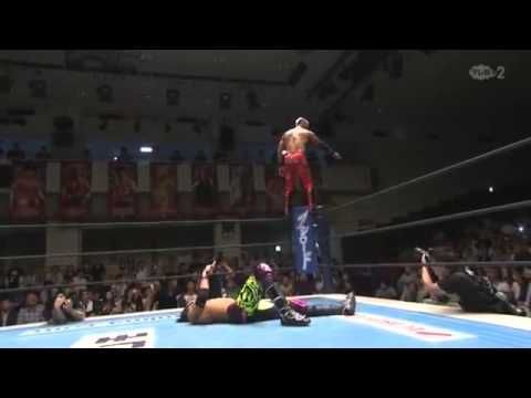 Double Rotation Moonsault - Ricochet