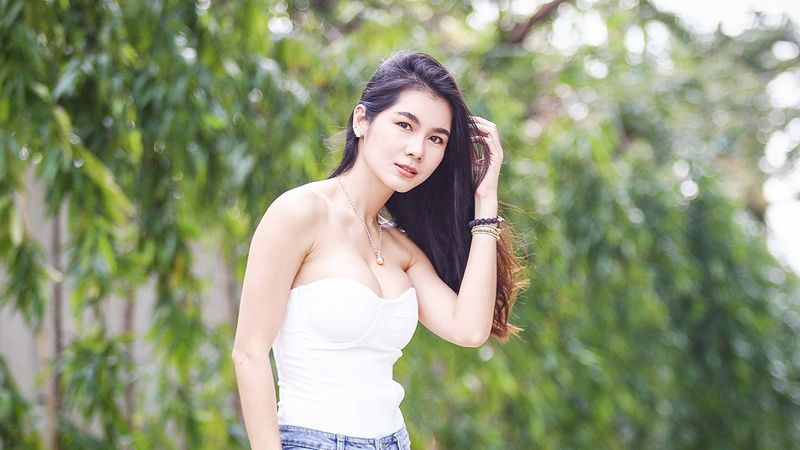 วงการรีวิวต้องสั่นสะเทือน! ”แนท เกศริน” รีวิวทุเรียนสุดเซ็กซี่