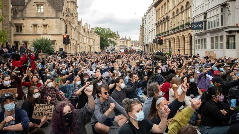 Protesters demand removal of Cecil Rhodes statue in Oxford