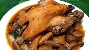 ไก่โคราชตุ๋นซีอิ๊วเกี๊ยมฉ่าย