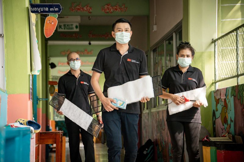 [NextTopBrand] 3M Air Cleaning Filter School PR Program ติดตั้งแผ่นดัก