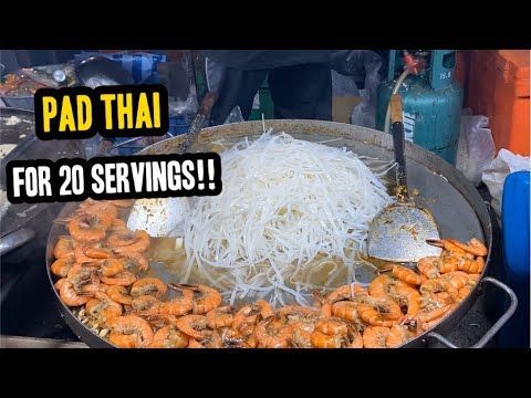 Pad Thai Noodles with Shrimps For 20 Serving - Phuket Thailand Street Food
