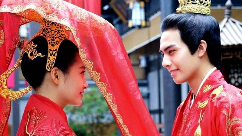 สปอยต่อ ไม่รอแล้วนะ - องค์หญิงสวมรอย / หงส์ขังรัก - Untouchable Lovers