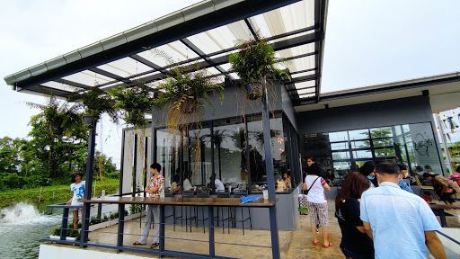 Chompla cafe ชมปลาคาเฟ่ on Google