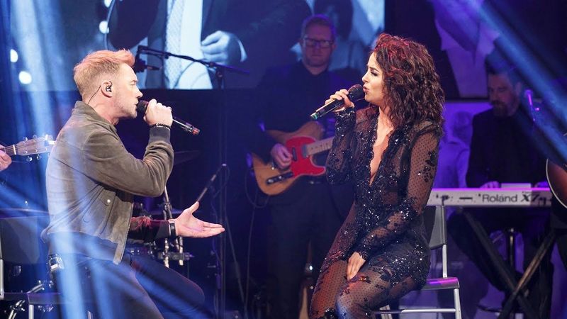 ‘When You Say Nothing At All’ - Ronan Keating and Lisa McHugh | The Late Late Show | RTÉ One