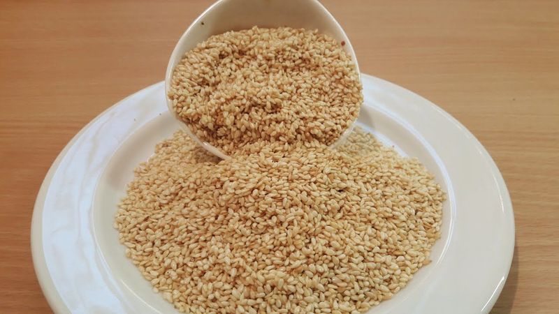 วิธีคั่วงาให้หอมมันอร่อย วิธีดูว่างาขาวที่คั่วสุกแล้วหรือยัง /ก้าวของเก้า(23)