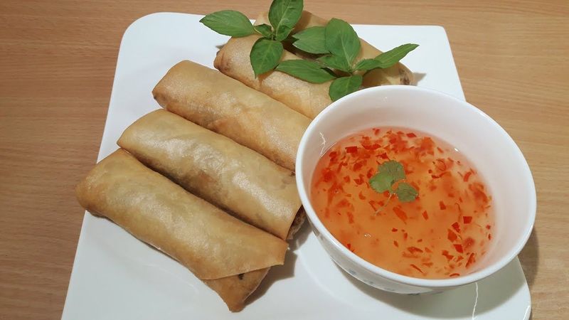 ปอเปี๊ยะทอด สูตรน้ำจิ้มรสเด็ด เทคนิคทำให้ไส้ปอเปี๊ยะมีรสอร่อย Chicken Spring Roll/ก้าวของเก้า(49)