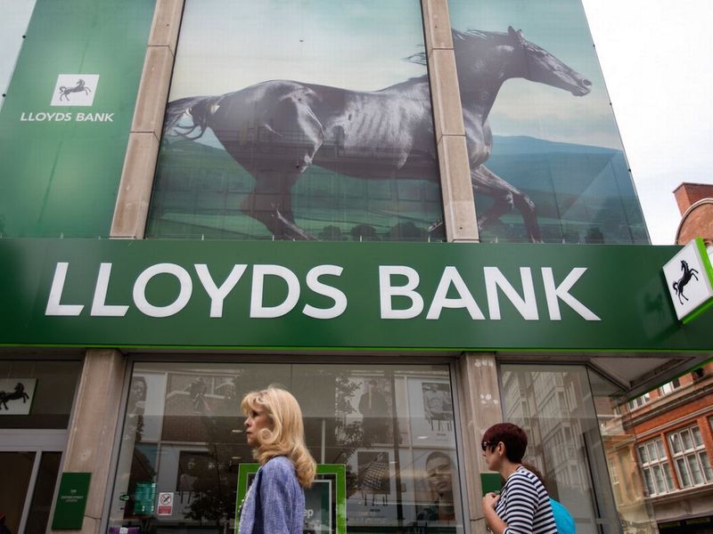 [ท๊อป จิรายุส ทรัพย์ศรีโสภา Topp Jirayut Srupsris] Lloyds Bank เตรียม