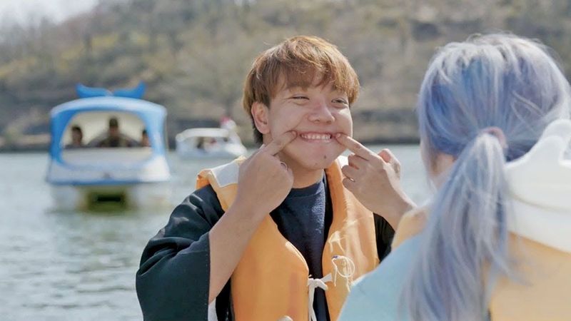 อมยิ้ม (Lollipop) - Bearhug feat.OGME [Official MV]