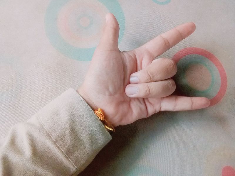 [นภา] I Love You ภาษามือ มีที่มาจากอะไร ?