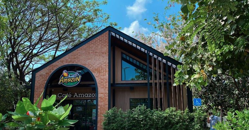 รีวิวคาเฟ่ อเมซอน สาขากบินทร์บุรี บรรยากาศดี พื้นที่กว้างขวาง ร่มรื่น สุดชิล