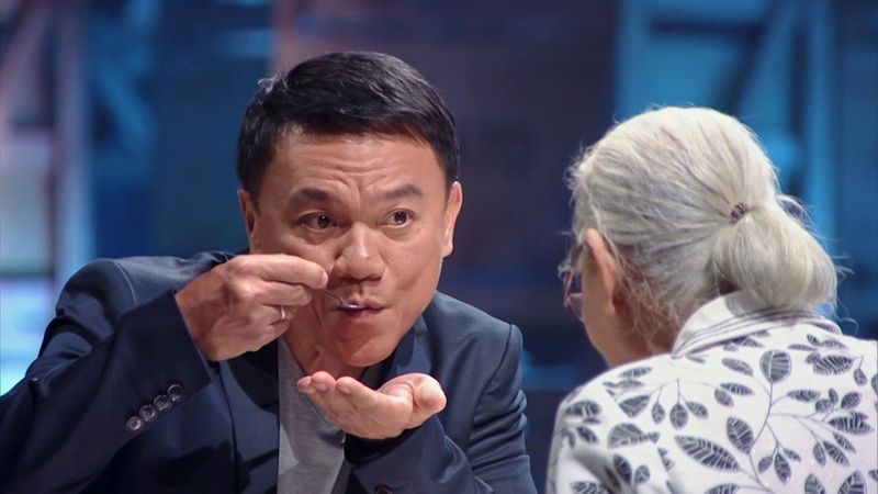 MasterChef Thailand ”ป้าแอ๊ว” โชว์ฝีมือจนกรรมการทั้ง 3 ท่าน ต้องย้อนกลับไปกินขนมอีก