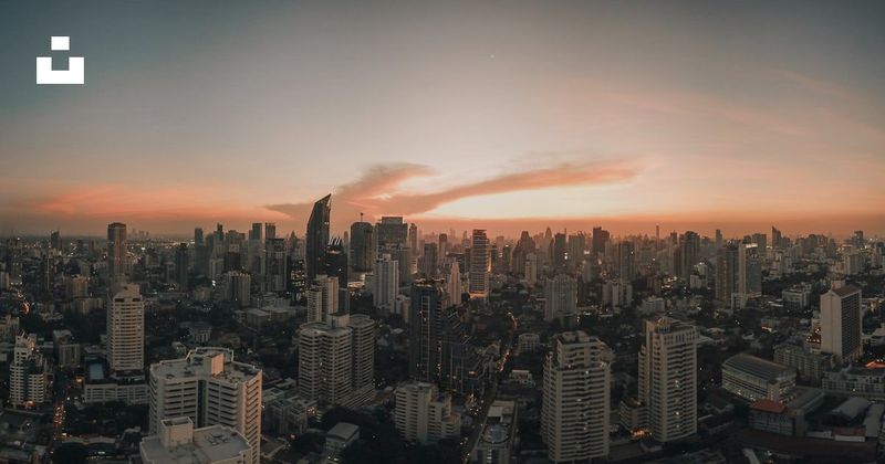 Photo by Joshua Rawson-Harris on Unsplash