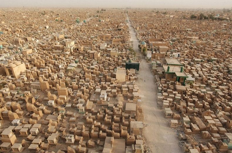 Wadi Us-Salaam, Iraq: The Largest Cemetery in the World - Sometimes Interesting
