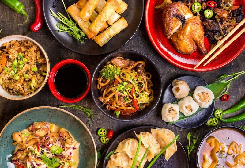 เปรียบเทียบกันชัดเจนระหว่าง บุฟเฟ่ต์ Buffet VS A La Carte l Hungry Hub