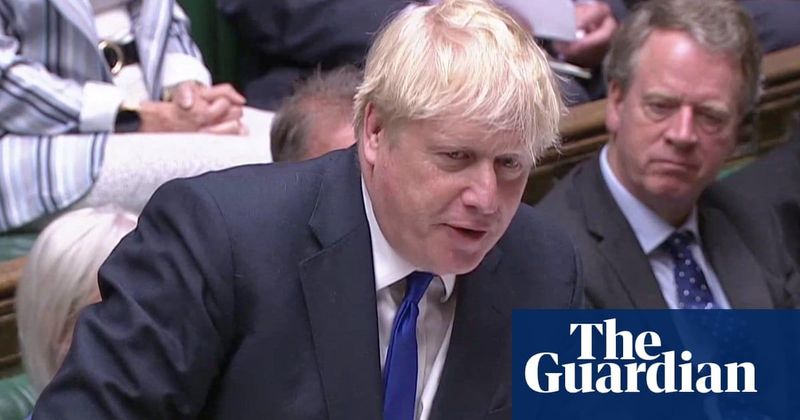 Delegation of cabinet ministers heads to No 10 to demand Johnson quit
