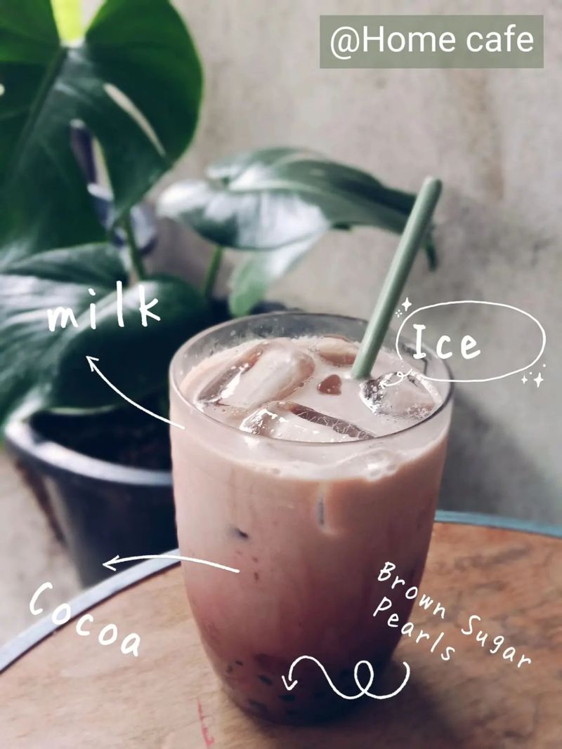 โกโก้เย็นหวานน้อย สูตรใส่ไซรัป (ไม่ใส่นมข้นหวาน) | แกลเลอรีที่โพสต์โดย Pha.Kom | Lemon8