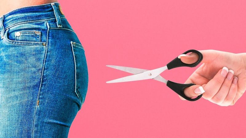 25 COOL JEANS HACKS