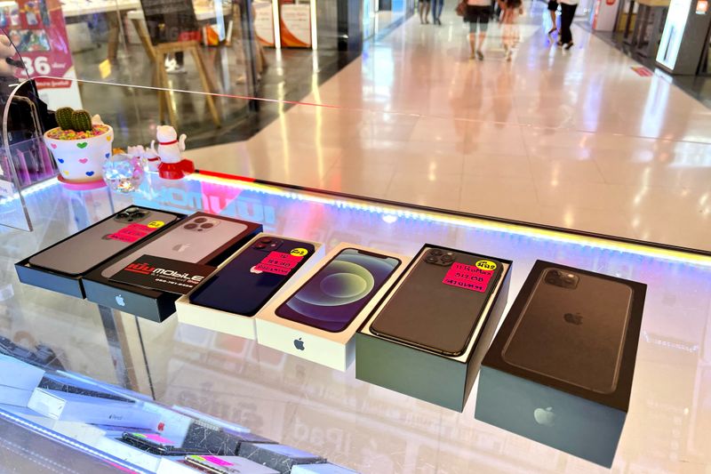 mobile-shop-3