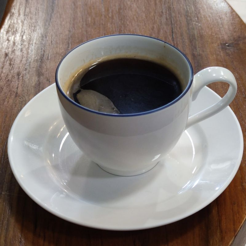 [The Coffee Time.] เวลากาแฟ...อเมริกาโน่ ร้อนๆ รสเข้มข้น ที่ร้าน กาแฟ ...