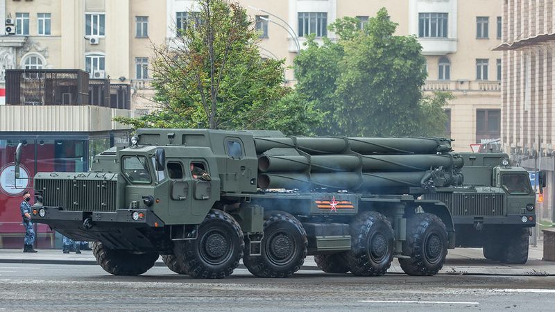 [ชานญ จันทร์แก้ว] 🚔โรงงาน🚀 Motovilikha 💪ทำงานในสามกะเพื่อผลิต MLRS 🚀 ...