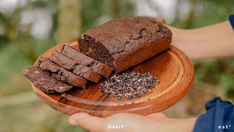 ‘Pung Craft’ ขนมปังแป้งข้าวพื้นบ้านจากข้าวพันธ์ุไทยหลากชนิด