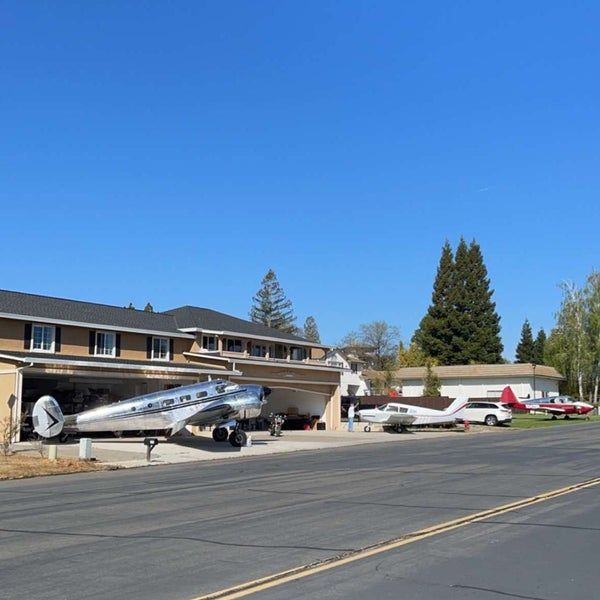 [รู้ไว้ก็ดี] Cameron Airpark Estate หมู่บ้านที่บ้านทุกหลังมี