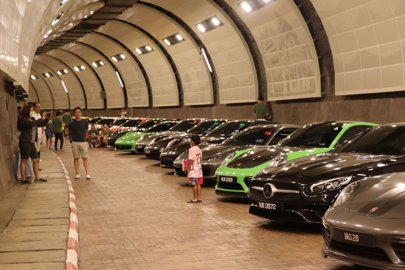Malaysian tourists host luxury motor show in Thailand’s Betong town