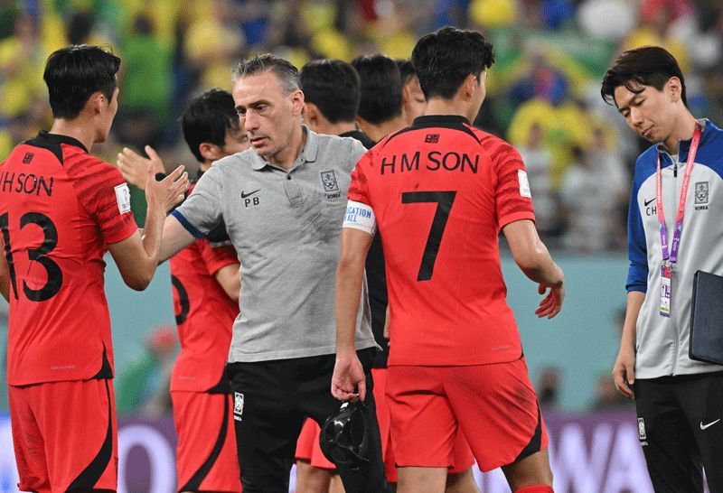 ‘เบนโต้’ ลากุนซือเกาหลีใต้ หลังร่วงบอลโลก