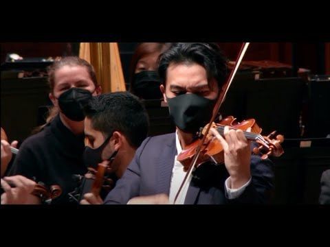Tchaikovsky Violin Concerto in D major Op 35 Seattle Symphony (Ray Chen Breaks a String )