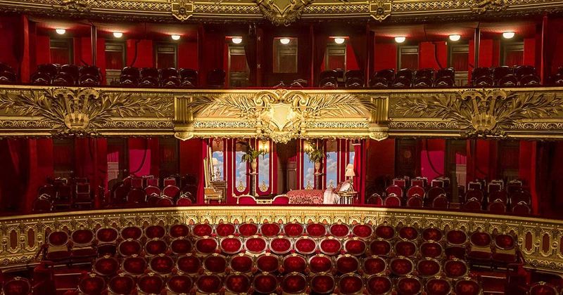 เปลี่ยนโรงละคร Palais Garnier เป็นห้องพักในบรรยากาศ The Phantom of the Opera - SARAKADEE LITE
