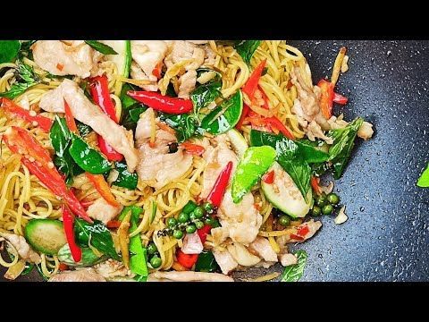 หมี่ซั่วผัดฉ่าหมู ( Stir Fried Yellow Noodles Chinese with Spicy Pork ) Tasty & Easy Recipe