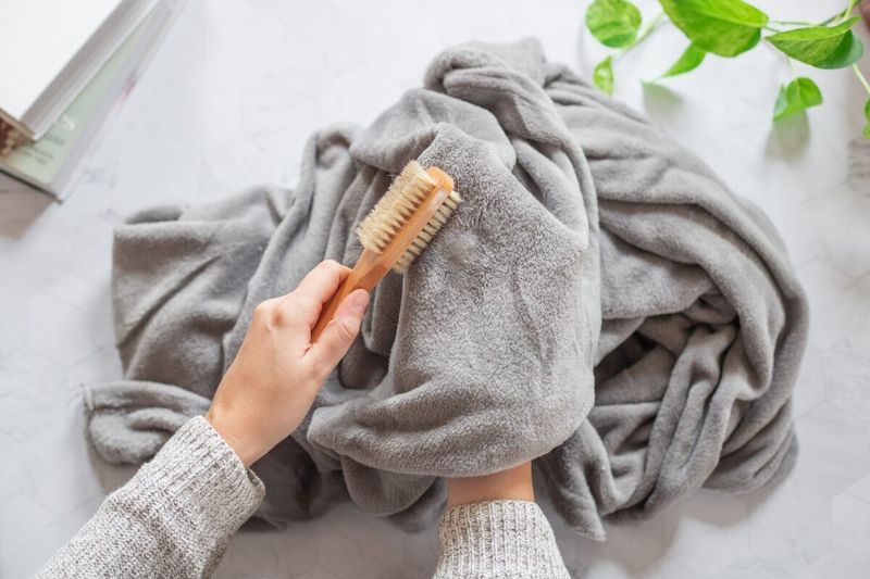 [Aronale Hanna] How to Wash Fluffy Blanket Most fluffy blankets can be