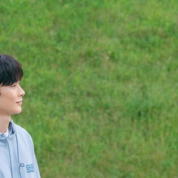 스튜디오윈썸 on Instagram: ”❗️❗️❗️
<우리 연애 시뮬레이션>이 오는 4/28(금),
tvN <홍진경의 영화로운 덕후생활>에 소개됩니다🦊🐰✨ 🎮플레이어 여러분들의 많은 시청 부탁드립니다💖 tvN <홍진경의 영화로운 덕후생활> 4월 28일(금) 저녁 7시 30분 #BL #우리연애시뮬레이션 #우연시 #이종혁 #이승규 #OurDatingSim #LeeJongHyuk #LeeSeungGyu”