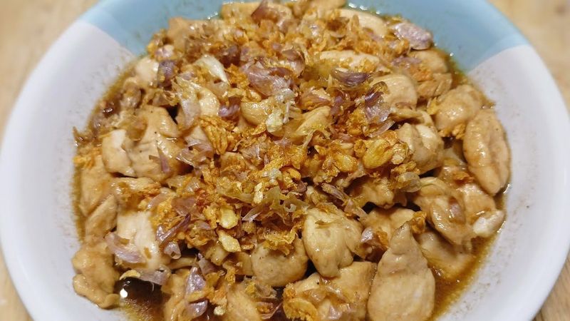สันในไก่ผัดกระเทียมพริกไทย เมนูเบิ้ลหม้อหุงข้าว ( Chicken Tenderloin with Garlic and Pepper )