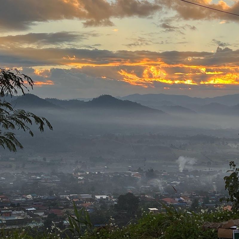 จุดชมวิว ซีหลงซัง · MJQ9+GGG Unnamed Road ตำบล เปียงหลวง อำเภอ เวียงแหง เชียงใหม่ 50350 ไทย