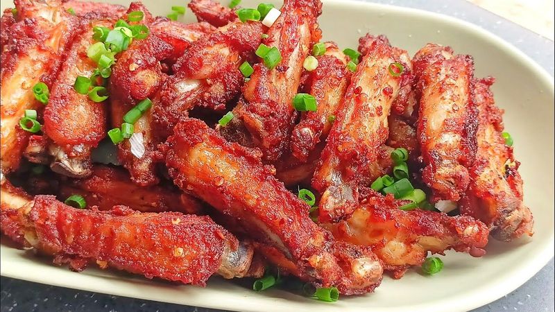 ปีกไก่ทอดผงพริกหม่าล่า ทอดปีกไก่แห้งกรอบ หอม เผ็ด อร่อย | Fried chicken wings with mala chili powder