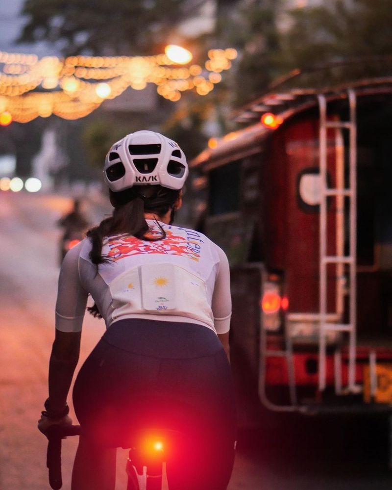 [Probike] 𝙎𝙚𝙚 𝙖𝙣𝙙 𝙗𝙚 𝙨𝙚𝙚𝙣 ทำไมต้องเปิดไฟตอนกลางวัน? ใช่ครับ เพราะมีผล ...