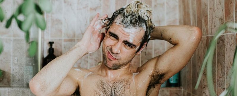 Finally: Scientists May Have Figured Out Why Your Best Ideas Come in The Shower