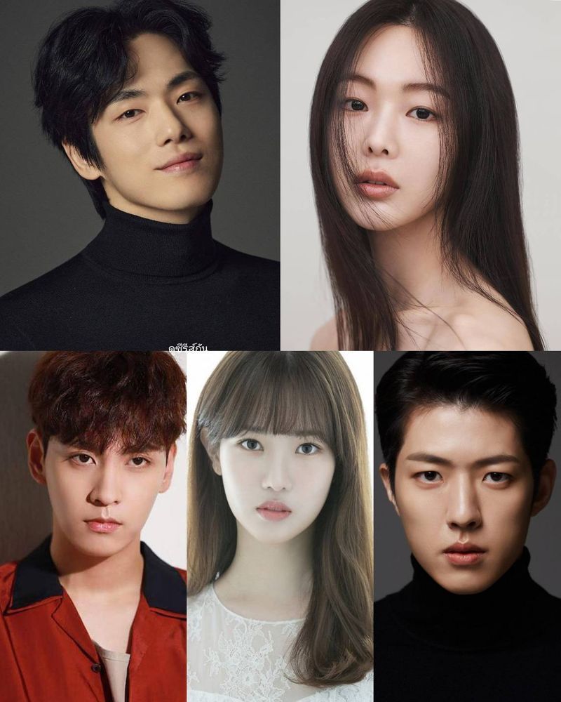 [ดูซีรีส์กัน] Iron Family 2024
บอกเล่าถึงความขัดแย้งและความรักระหว่างสมาชิกในครอบครัวสมัยใหม่ ที่เกี่ยวข้องกับลูกสาวของครอบครัวที่ร่ำรวยซึ่งเปิดร้านร้านซักรีดกับลูกชายของตระกูลที่ร่ำรวยที่อาศัยอยู่ในย่านชองรยอม