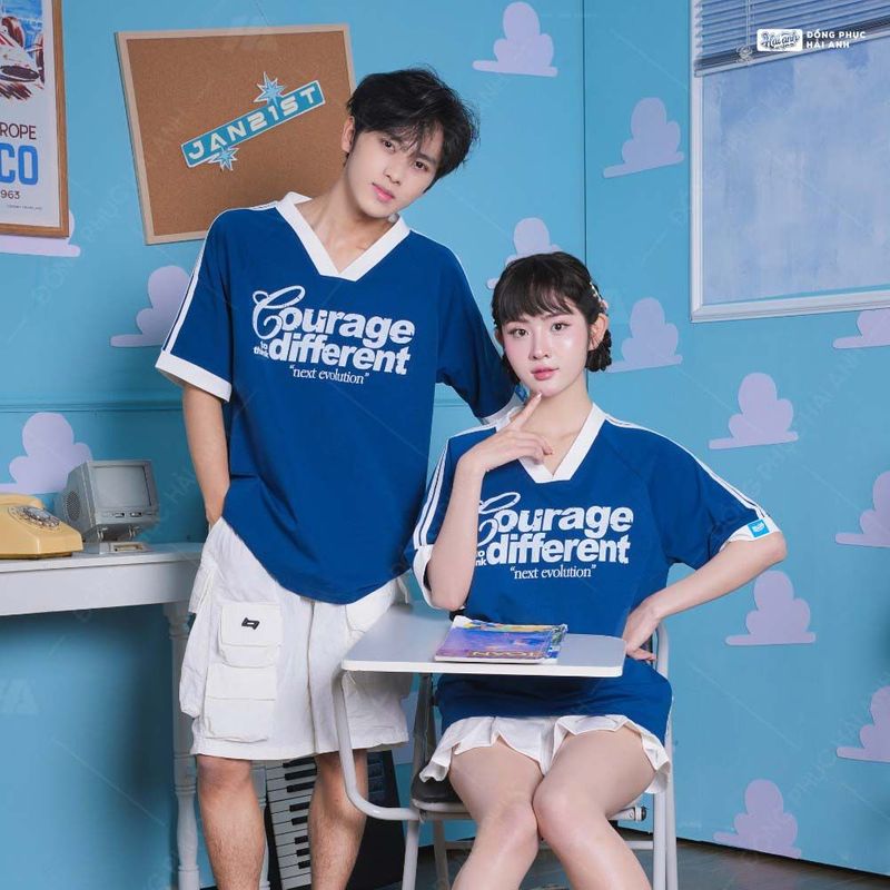 Áo Lớp Oversize Cổ Tim Starling Màu Xanh Coban