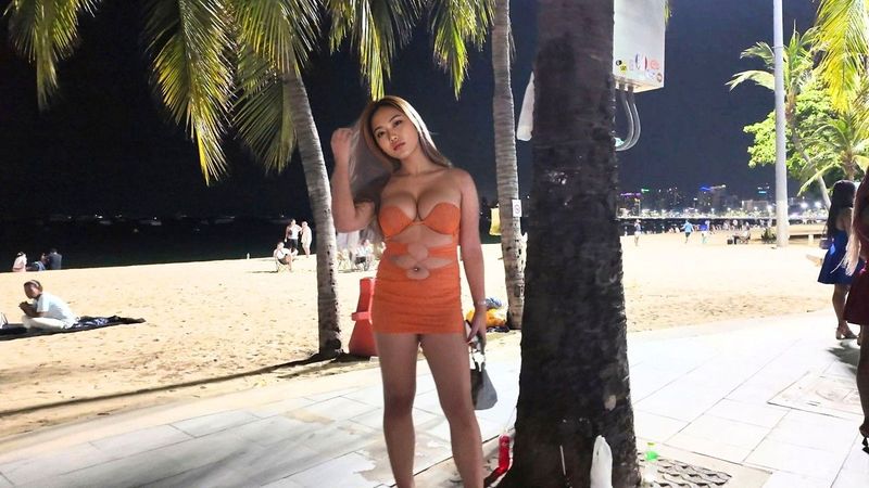 [4K] Best quality! Beach Road Pattaya April 2025! So Many Freelancers waiting!
