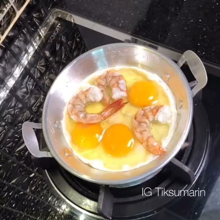 วิธีทำไข่กระทะง่ายๆค่ะ