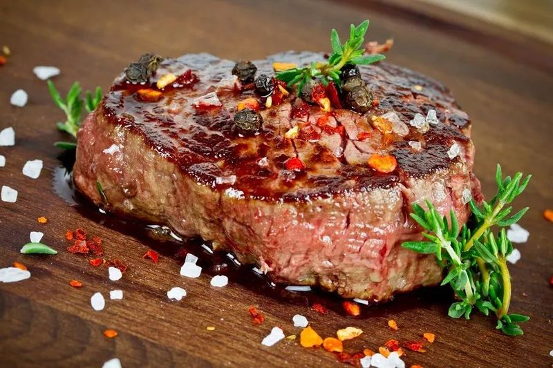 Bật mí 10 quán beefsteak ngon rẻ ở Sài Gòn nổi tiếng nhất