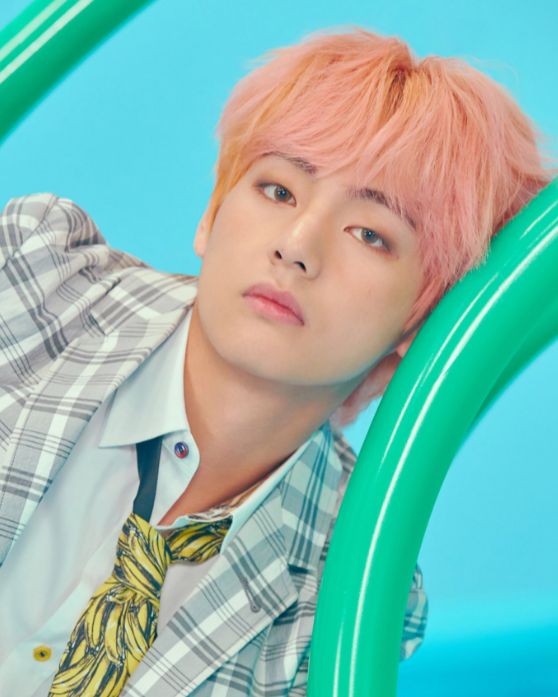 [ติดซีรีย์บ้าดารา] ประวัติ วี BTS นักร้องหนุ่มชาวเกาหลีใต้ สังกัดค่าย ...