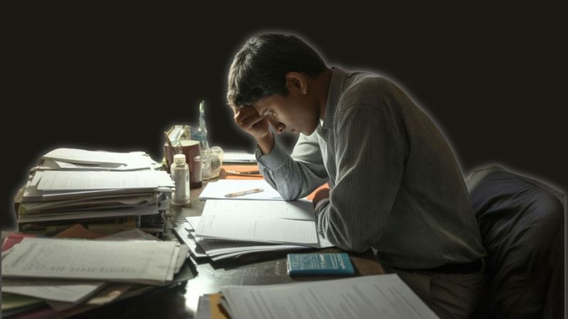 UPSC Aspirants Trapped Between Ambition and Anxiety in a Silent System