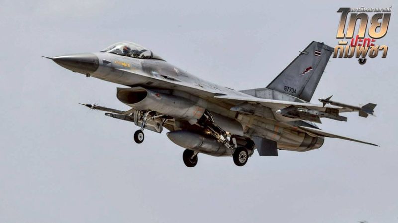 กองทัพอากาศ แจง F-16 กริพเพน ขึ้นปฏิบัติการ โจมตีศูนย์การรบของกัมพูชา ทำลายคลังอาวุธ