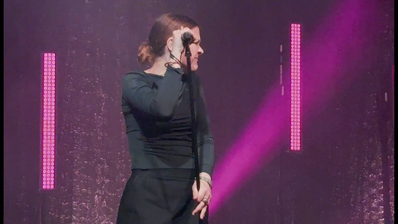 Alison Moyet (Yazoo) Blooper - “Stop, Stop...I Got That So Wrong!” - Situation (Live), Toronto 2025